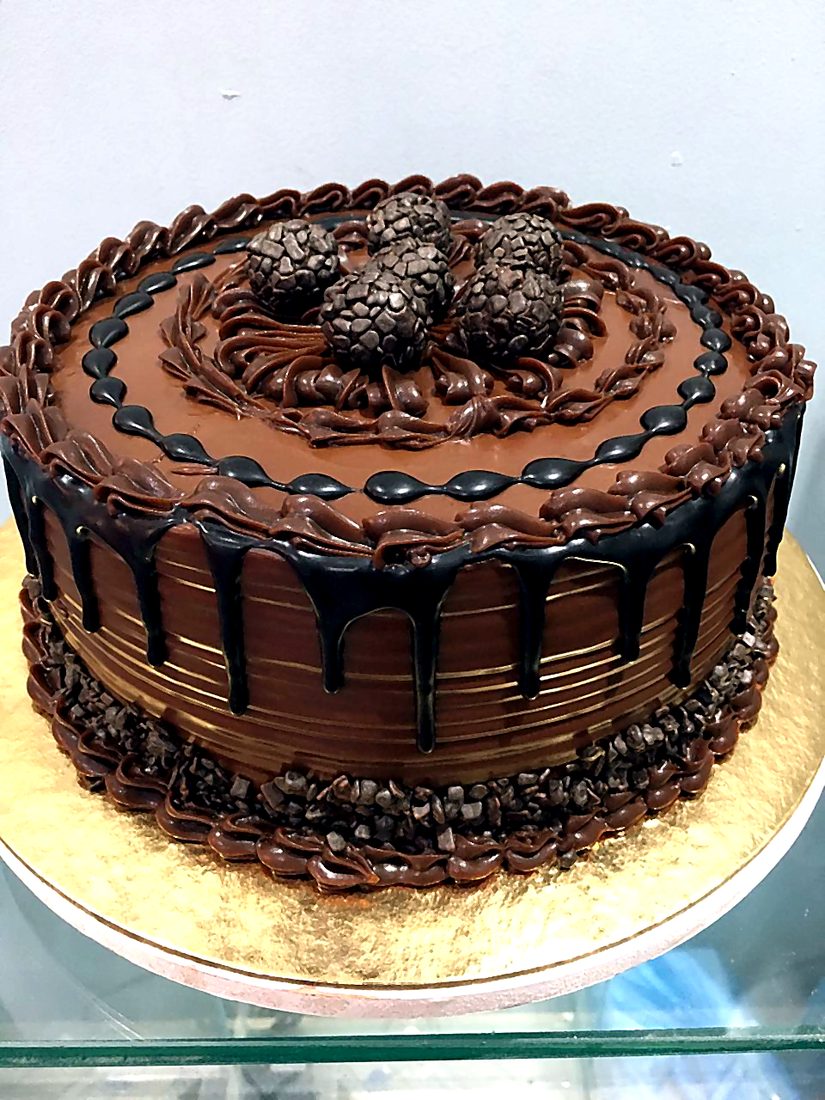 Bolo de chocolate artesanal em Osasco — Rosi Doces (3)