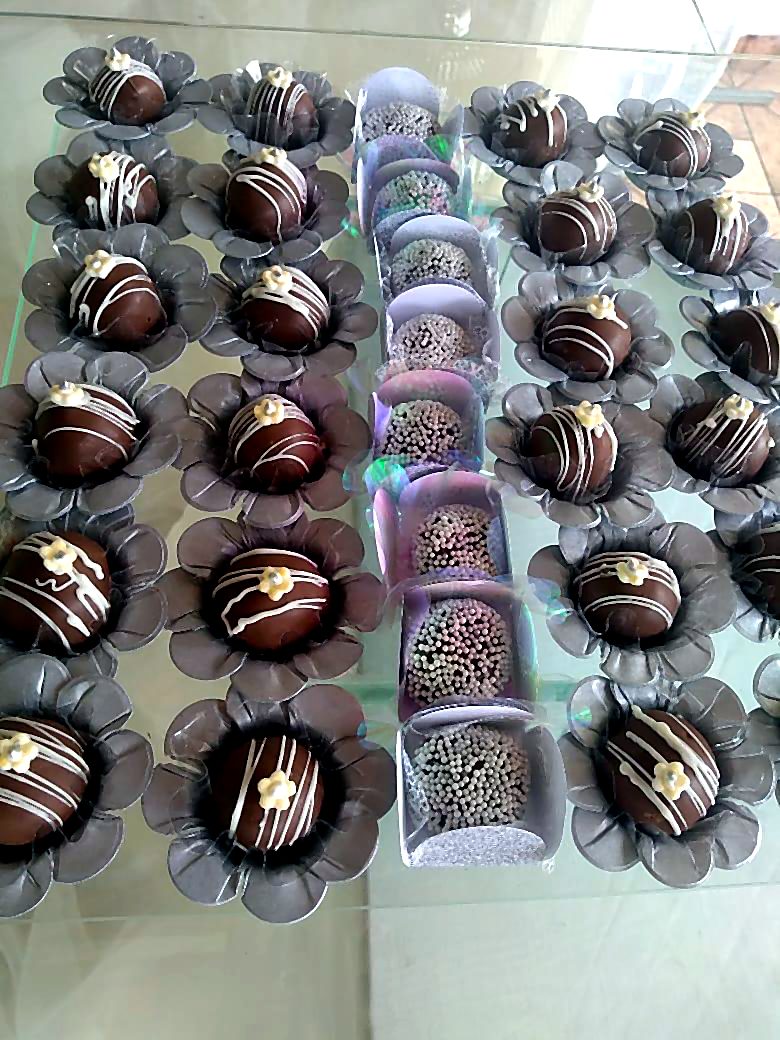 Trufas — docinho artesanal da Rosi Doces, Osasco
